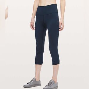 Lululemon Wunder Under Crop (Hi-Rise) *Full-On Luxtreme 21"
True Navy